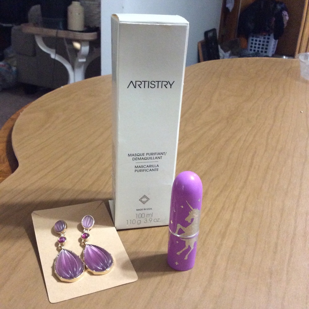 Artistry Masque & Jewelry